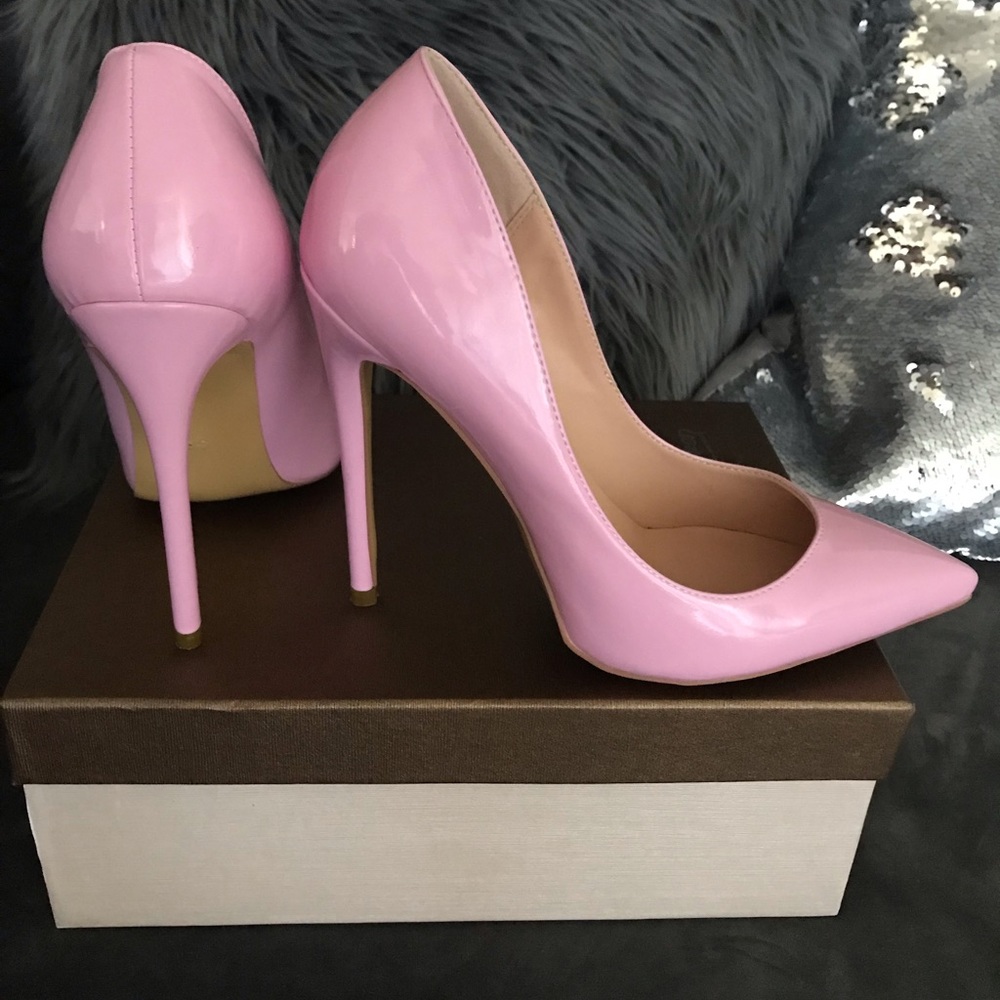 Pink stilleto heels
